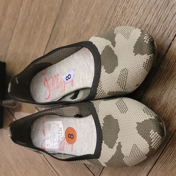 NWT Jelly Pop memory foam size 8 runs small - Picture 2 of 4